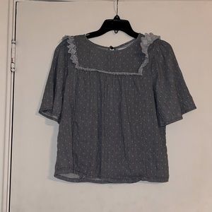 Old navy grey blouse size 14 kids. Used gently but still in amazing condition!